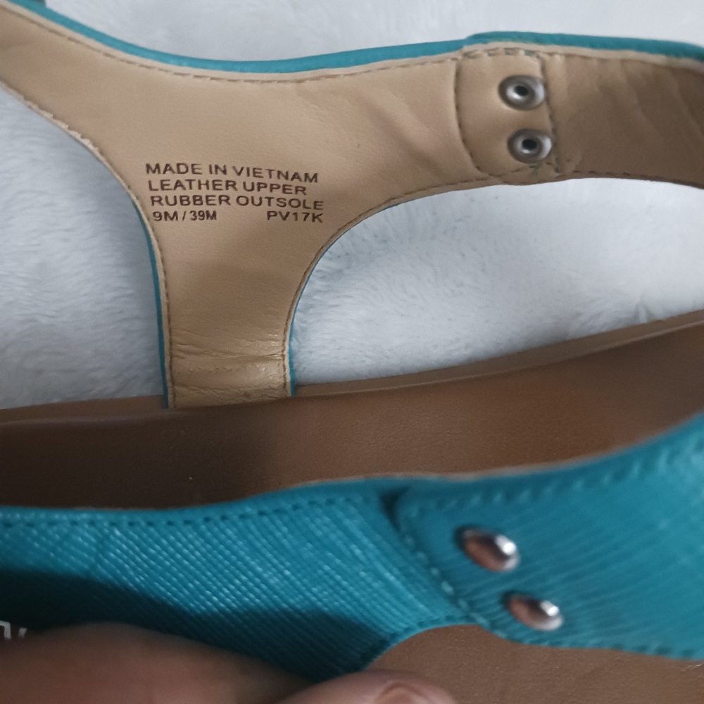 MICHAEL Michael Kors Blue and Cream Sandals with Minimalist Design